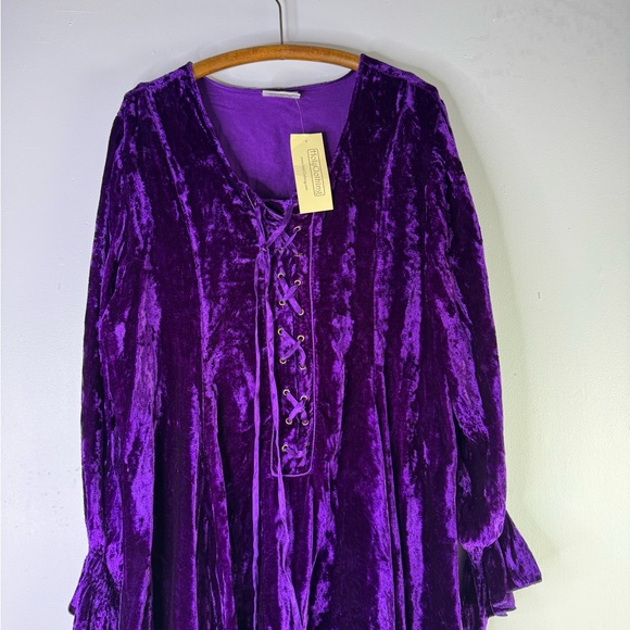 HolyClothing purple crushed velvet hippy dress with a lace-up front size 2 X NWT - Picture 3 of 6